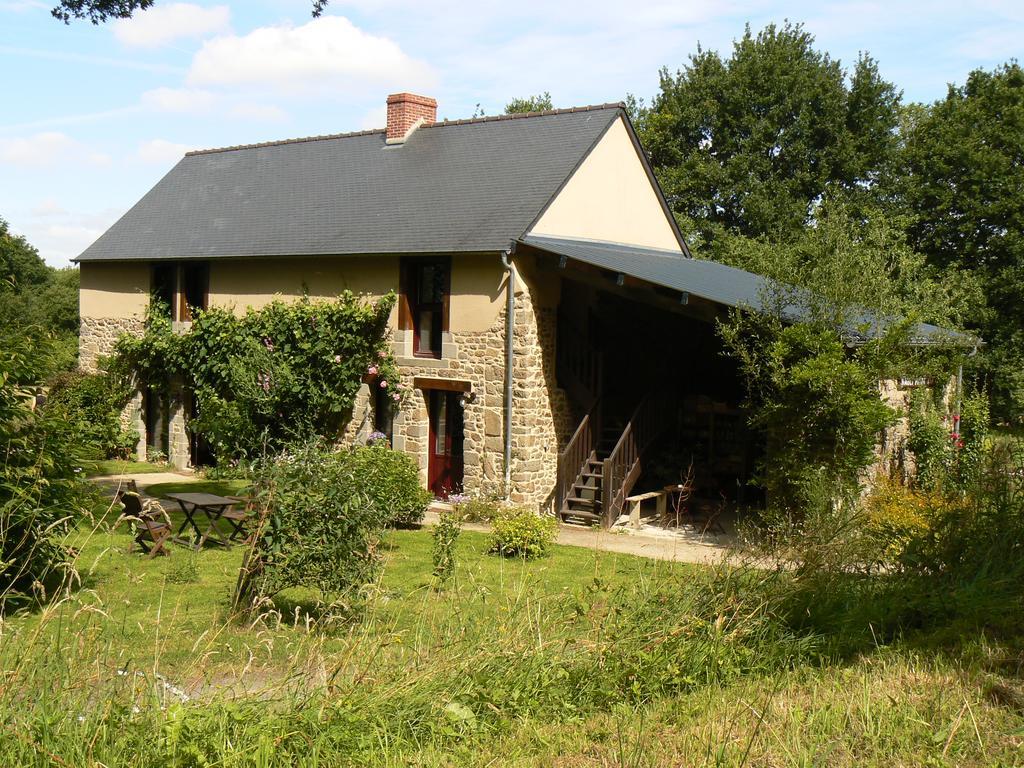 Chambres D'Hotes Du Vault Picot La Chapelle-aux-Filzméens Exterior photo